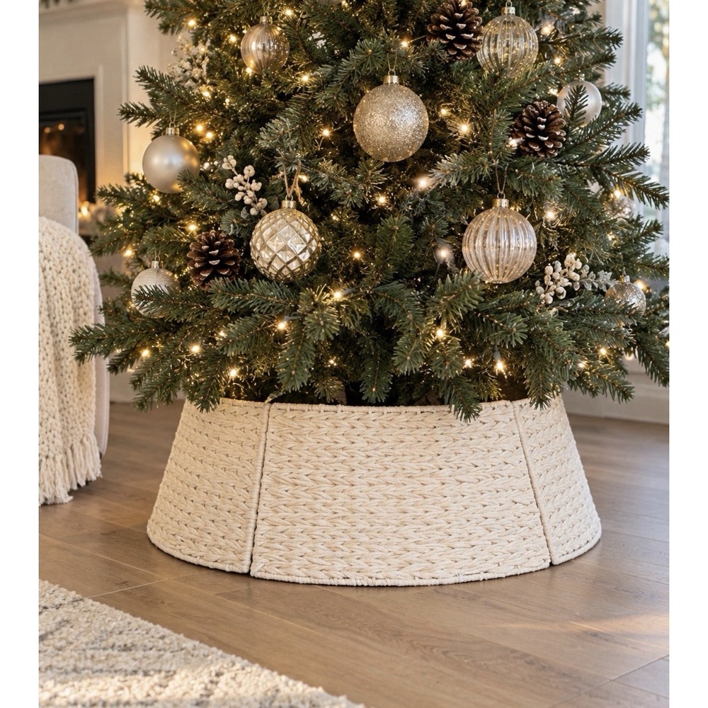 NEW Christmas Tree Collar 29 Inch Woven Farmhouse Tree Skirt Cream 5 Panels